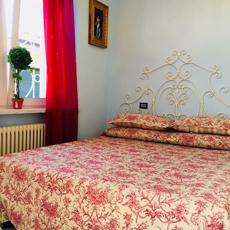 Rodeo Drive Apartment Виареджо Екстериор снимка